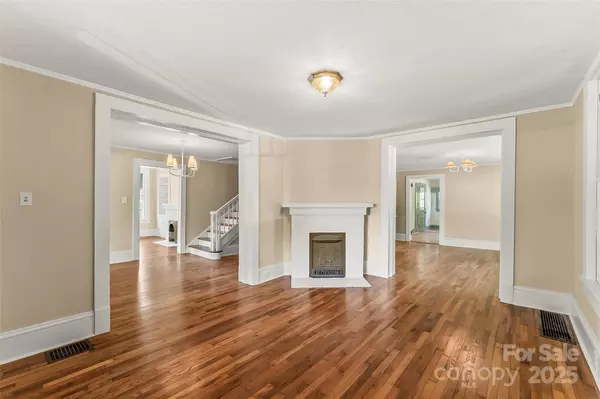 Morganton, NC 28655,200 Walker ST