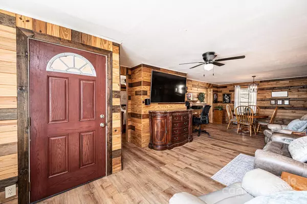 Lenoir, NC 28645,1110 Virginia ST SW