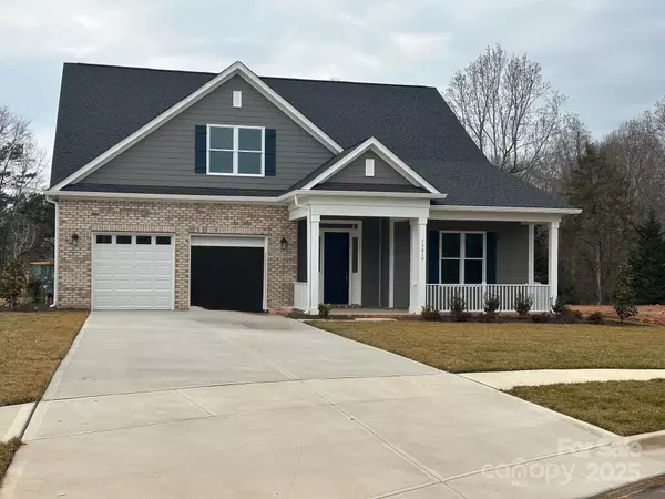 13019 Brandi LN, Cornelius, NC 28031