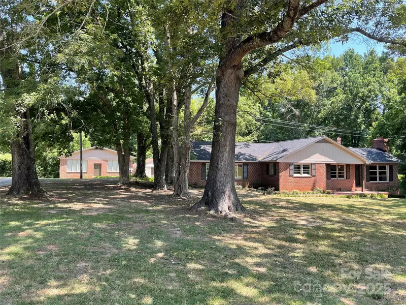 2988 Great Falls HWY, Lancaster, SC 29720