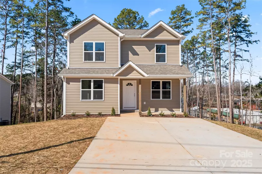 2204 Hillcrest AVE, Albemarle, NC 28001