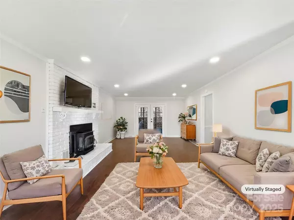 Charlotte, NC 28215,11430 Gelding DR
