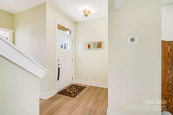 Hendersonville, NC 28739,81 Spence DR