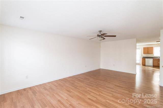 Mooresville, NC 28115,116 Locomotive LN