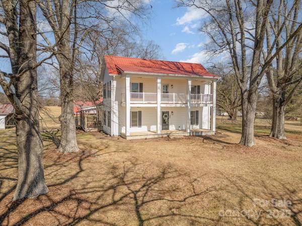 202 Deitz RD, Statesville, NC 28625