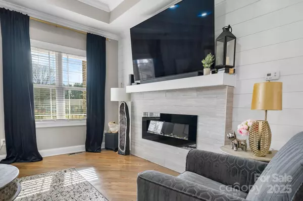 Hickory, NC 28602,5324 Stonewood DR