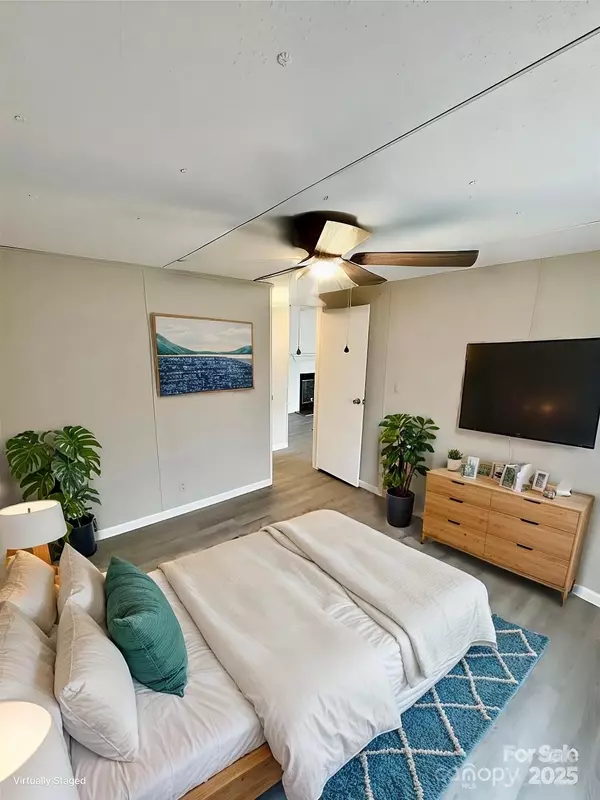 Shelby, NC 28150,1718 Fallston RD