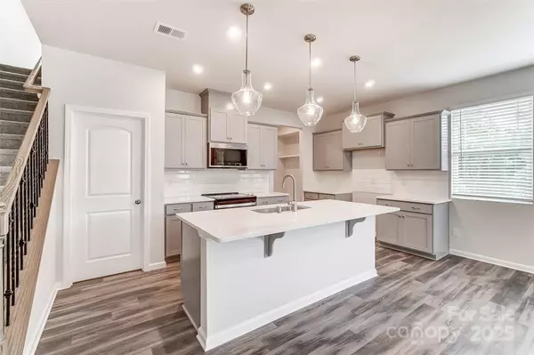 Charlotte, NC 28269,4118 Cheyney Park DR