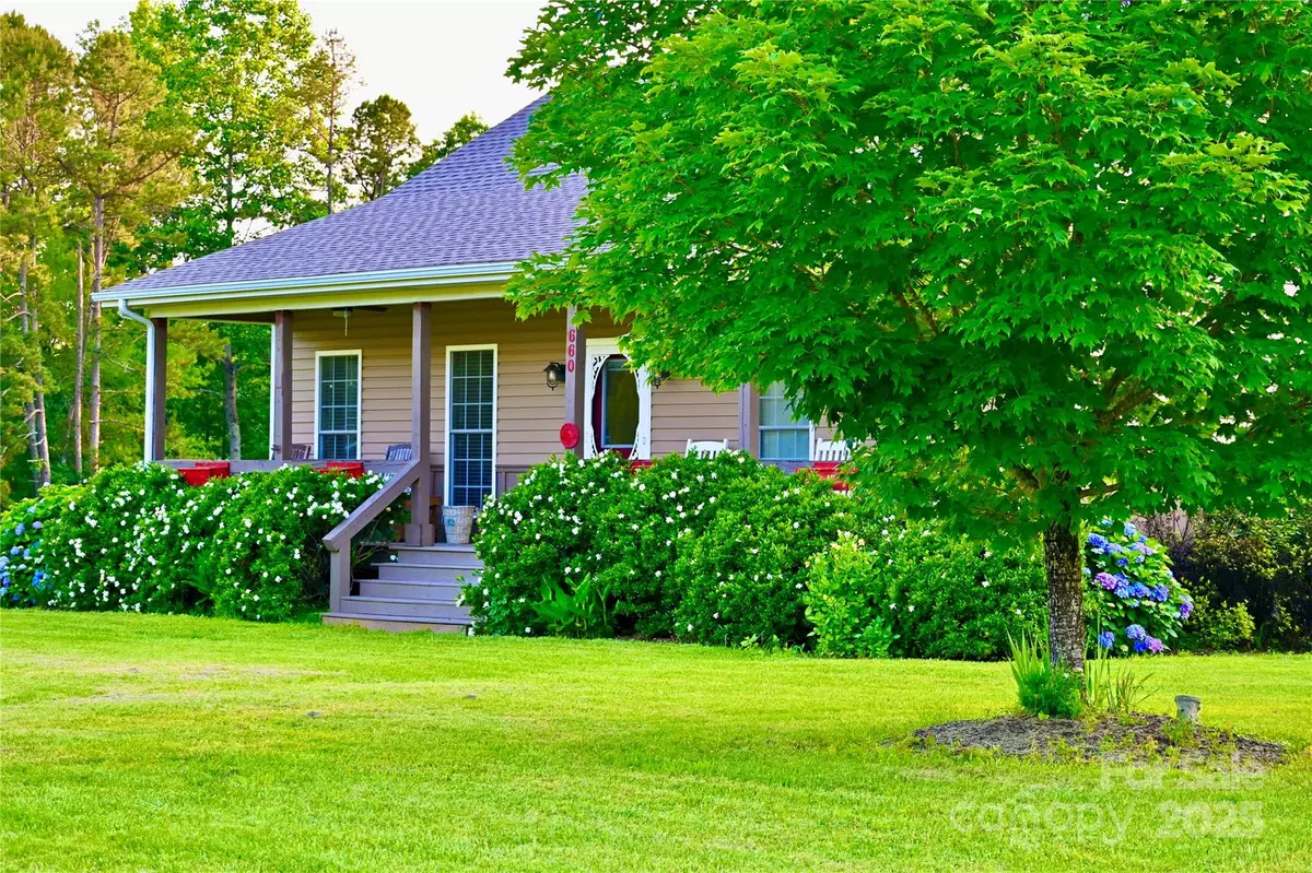 Rutherfordton, NC 28139,660 Scoggins RD