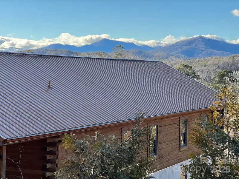 173 Shady Bark LN, Rutherfordton, NC 28139