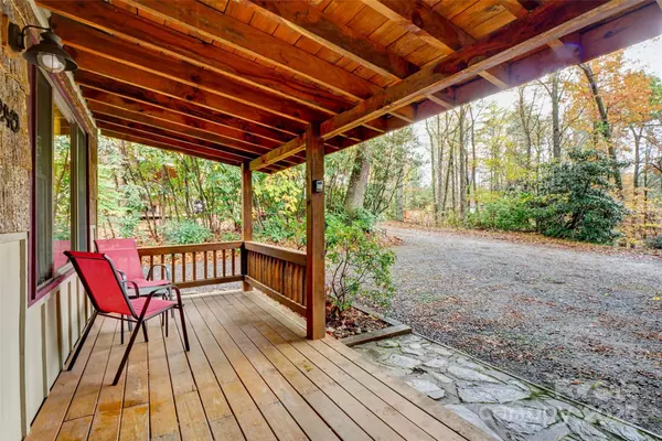 Newland, NC 28657,240 White Laurel LN