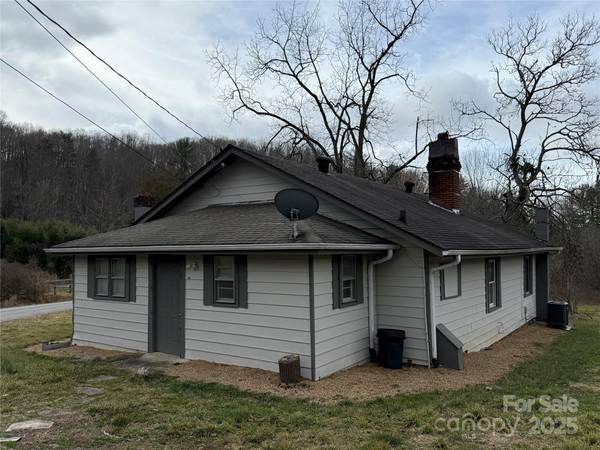 40 Little Knob RD, Asheville, NC 28803