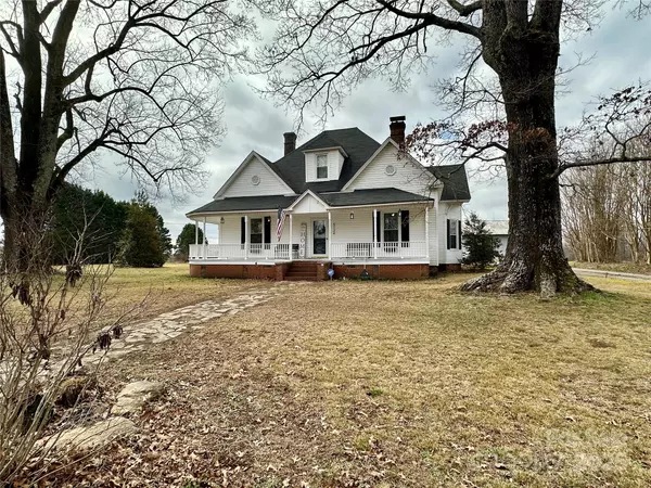 5124 Old Mountain RD, Stony Point, NC 28678