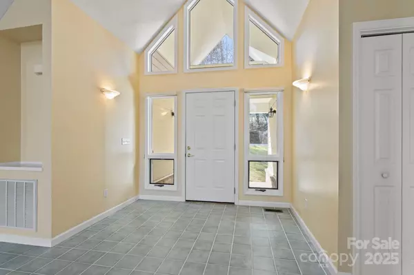 Flat Rock, NC 28731,514 Cobblestone LN