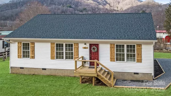 85 Leisure LN,  Maggie Valley,  NC 28751
