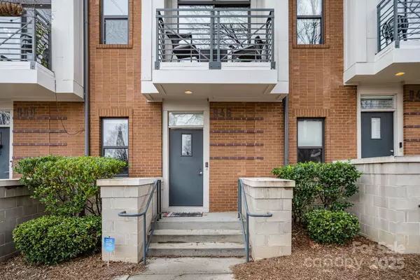 Charlotte, NC 28204,946 E 8th ST