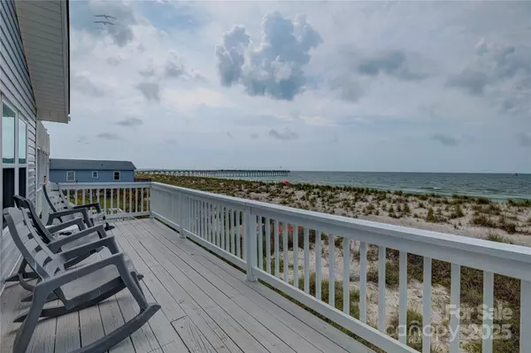 Oak Island, NC 28465,1115 E Beach DR