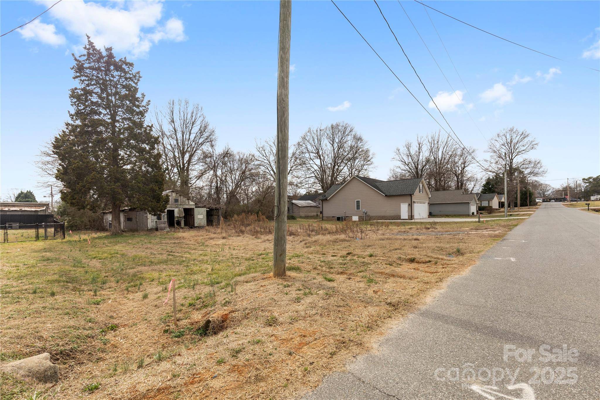 Kannapolis, NC 28083,204 E 27th ST