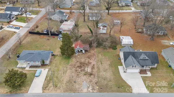 Kannapolis, NC 28083,204 E 27th ST