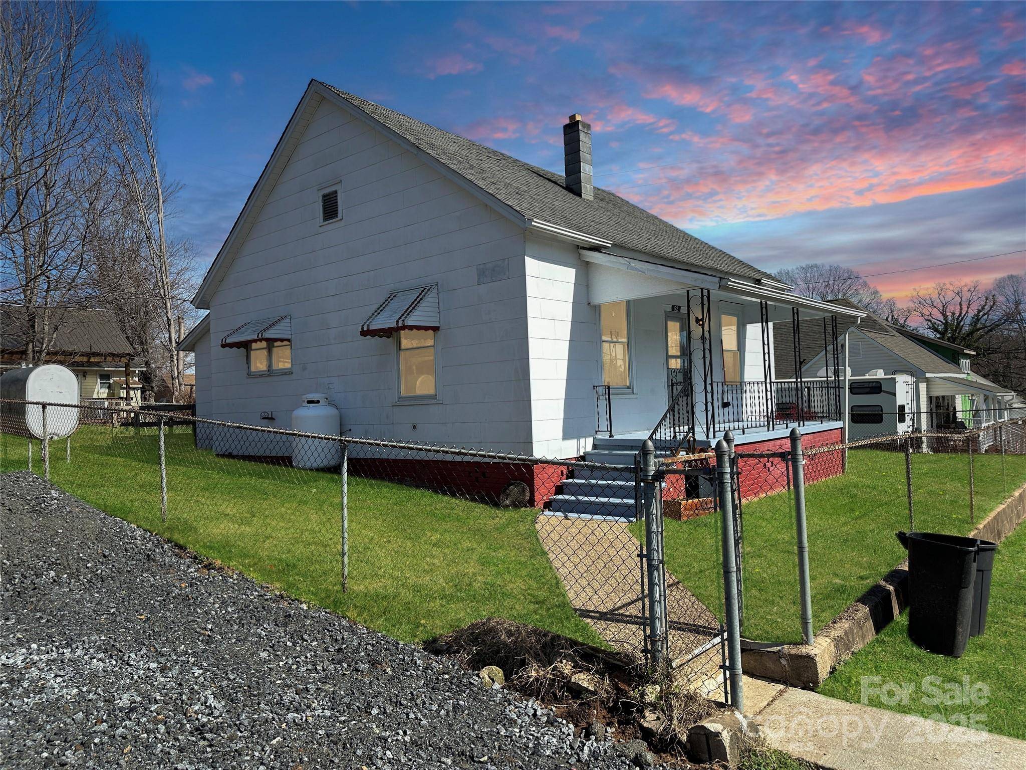 Marion, NC 28752,52 6th C ST