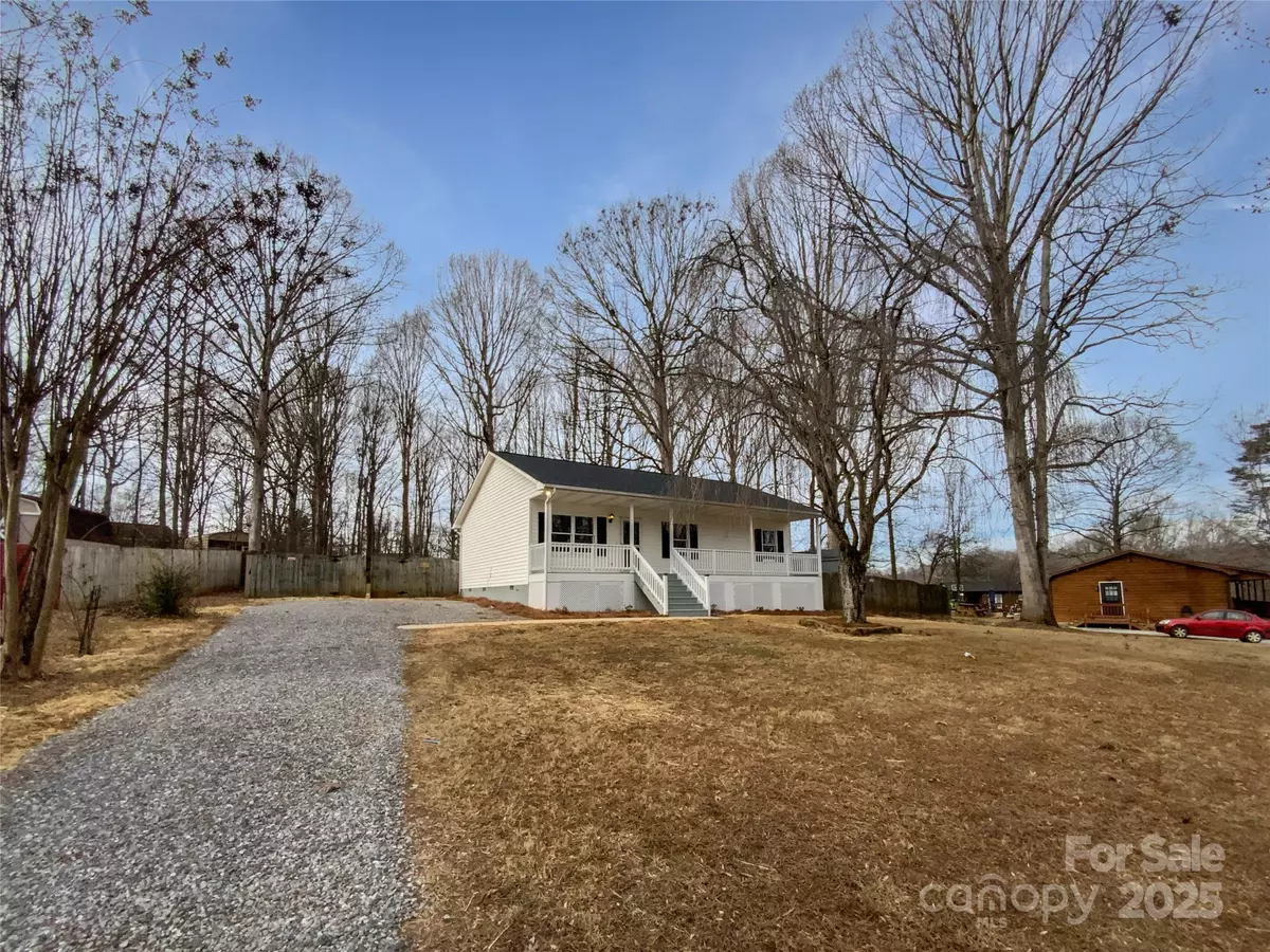 Statesville, NC 28625,165 Bowman RD