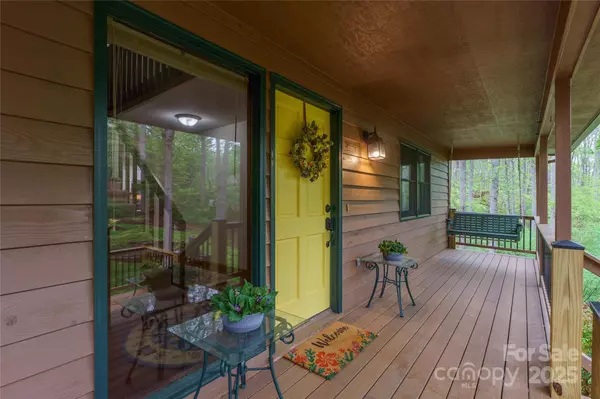 Weaverville, NC 28787,17 Morris DR