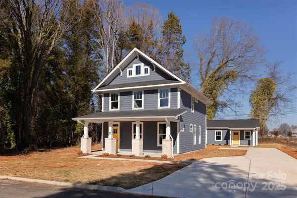 Charlotte, NC 28205,3031 Attaberry DR