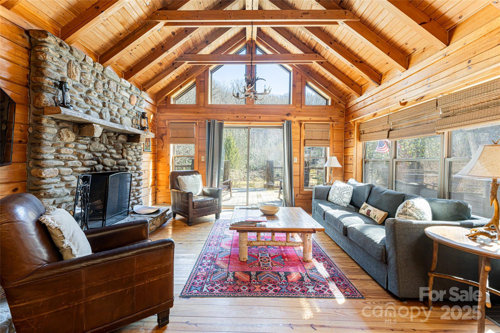 2000 Frozen Creek RD, Brevard, NC 28712