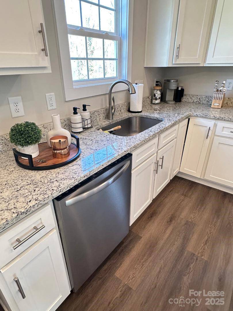 Gastonia, NC 28054,516 Beacon ST