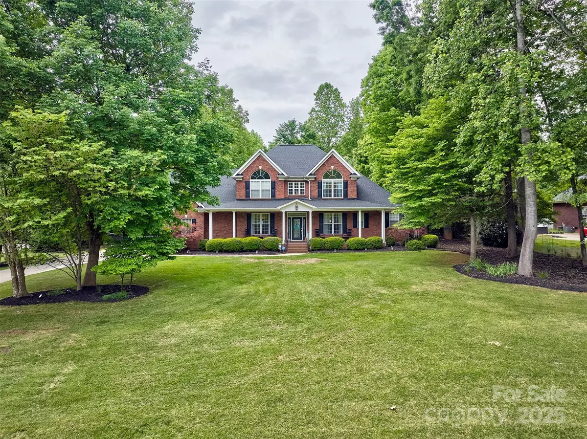 Lake Wylie, SC 29710,120 Summerfield CT