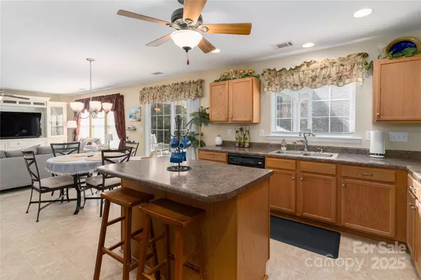 Gastonia, NC 28054,4320 Stone Mountain DR