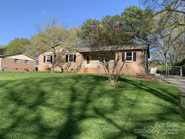 2141 Greenleaf DR, Gastonia, NC 28054