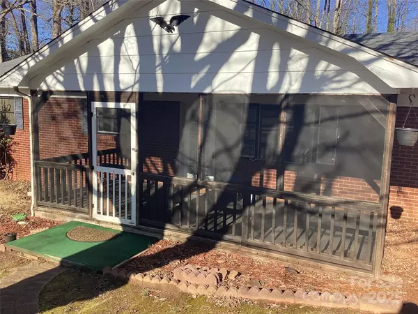 Lincolnton, NC 28092,314 Little ST
