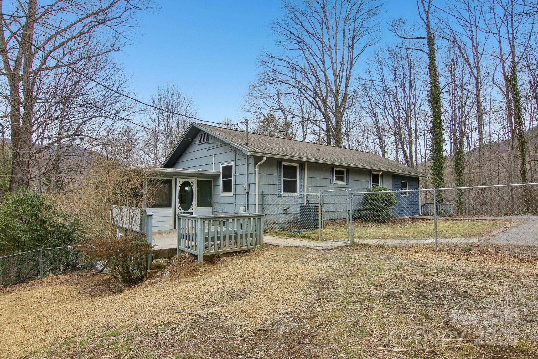 Maggie Valley, NC 28751,74 Link CIR