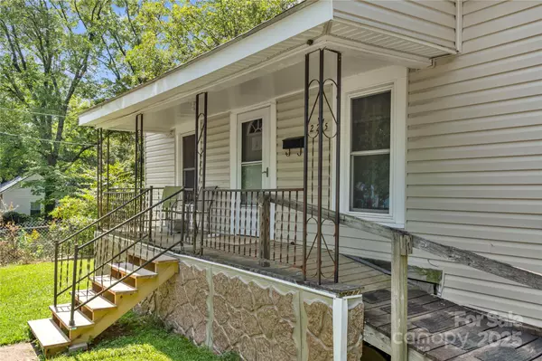 Mooresville, NC 28115,225 Institute ST