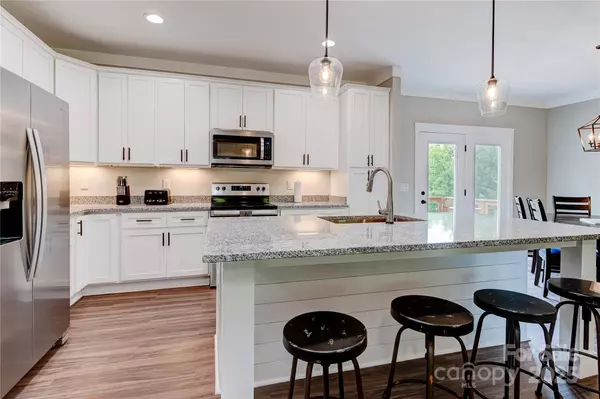 Fairview, NC 28730,115 Cascade Ridge RD