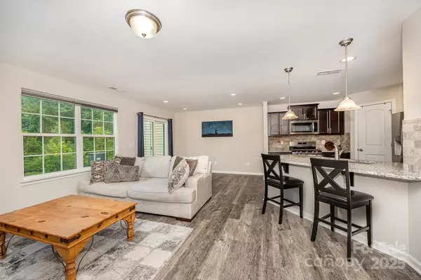 Jamestown, NC 27282,122 Red Plum LN