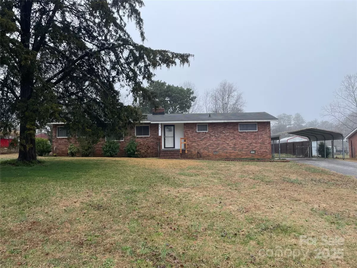 Union, SC 29379,208 Belvue DR