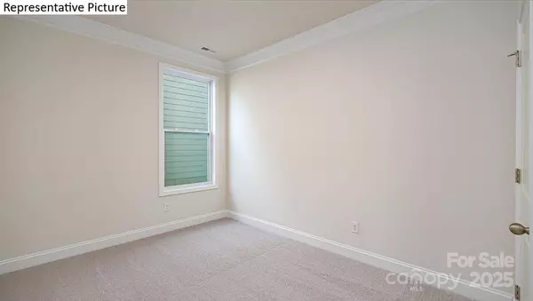 Lake Wylie, SC 29745,2016 Skyhawk DR