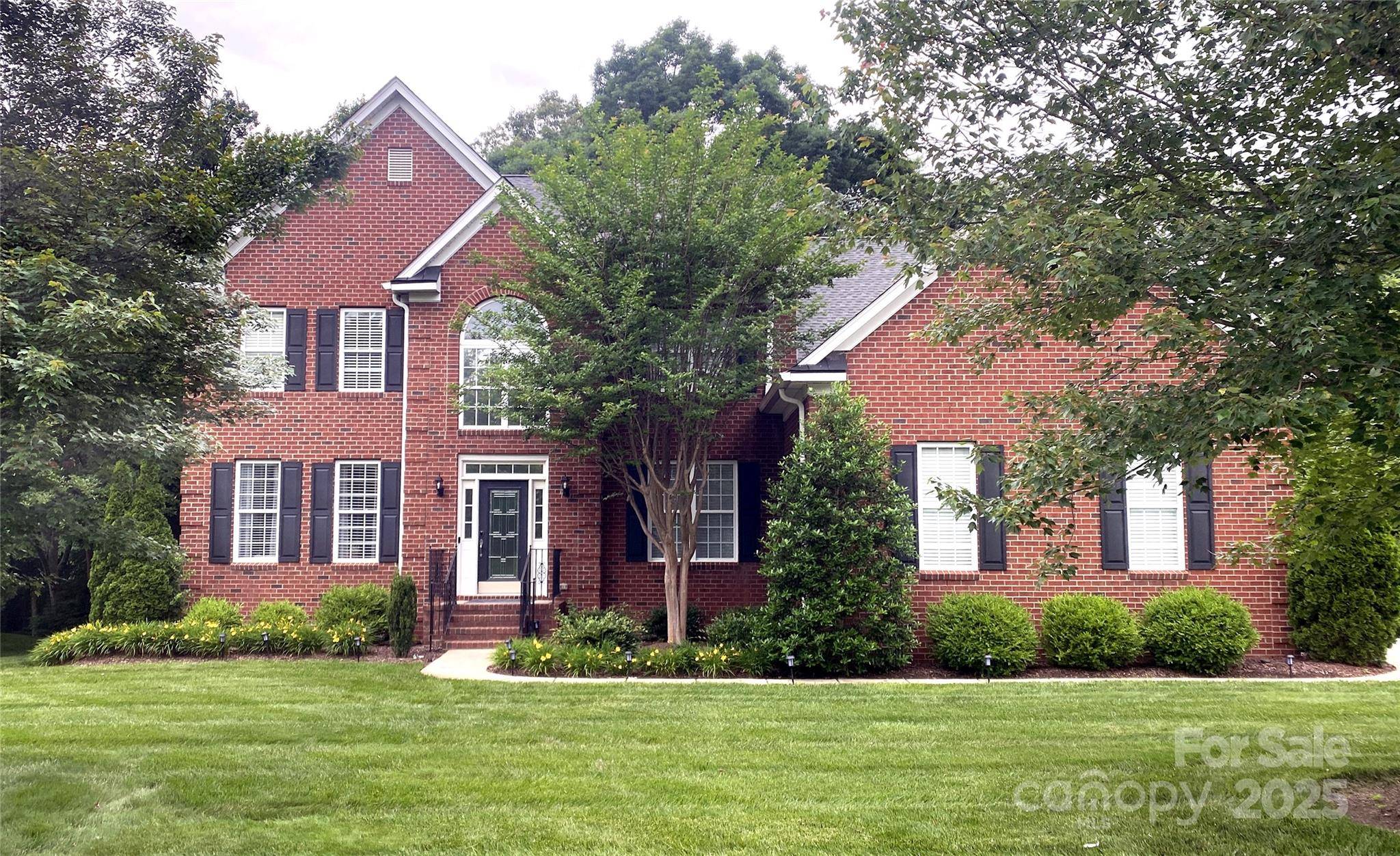 9900 Royal Colony DR, Waxhaw, NC 28173