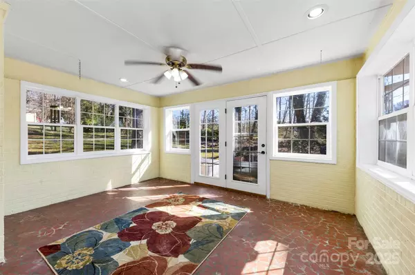 Gastonia, NC 28054,1701 Montclair AVE