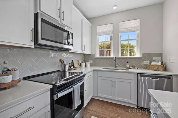 Charlotte, NC 28208,4109 Walking Ridge RD #57