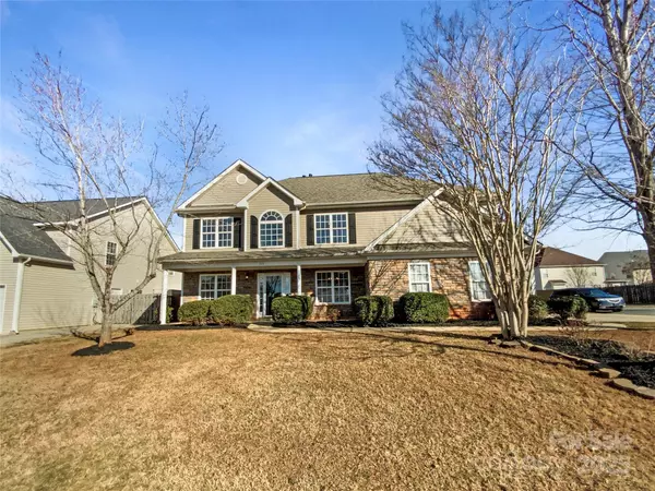 215 Madelia PL, Mooresville, NC 28115