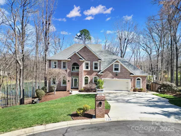 726 Amberly XING,  Fort Mill,  SC 29708