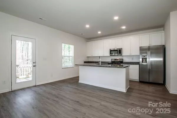 Lincolnton, NC 28092,955 General Hoke DR
