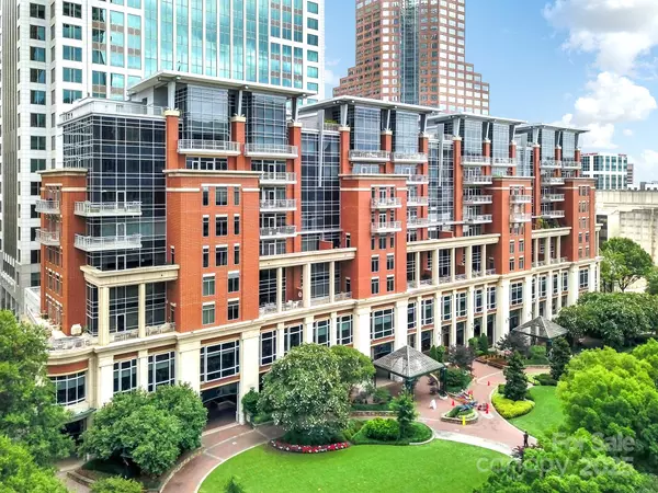 435 S Tryon ST #610, Charlotte, NC 28202