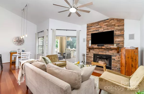 Charlotte, NC 28210,5011 Sharon RD #B