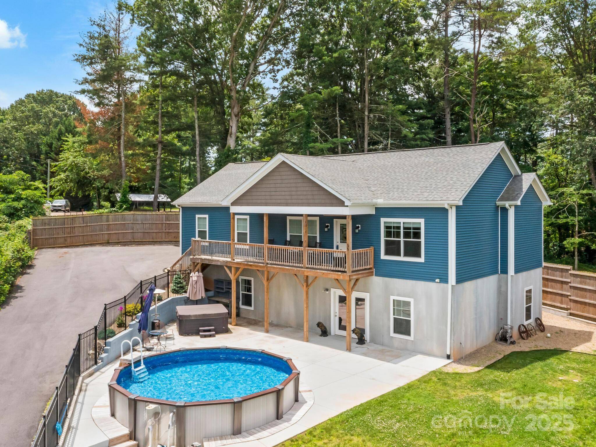Asheville, NC 28803,35 Dawson Steele CT
