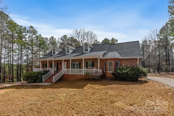 Stony Point, NC 28678,201 Olive RD