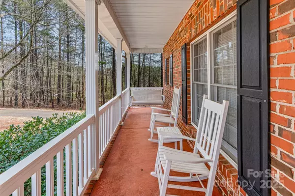 Stony Point, NC 28678,201 Olive RD